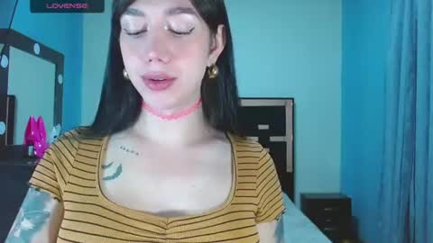 Snapshot of karla_zambrano chatting on 07/23/26, 08:18 karla online show from 07/23/26, 08:18