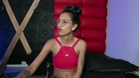 karlaslutskinny__ online show from 03/24/26, 08:47