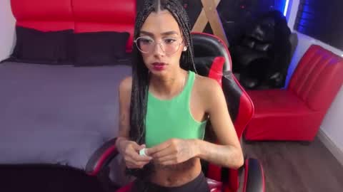 Snapshot of karlaslutskinny__ chatting on 05/03/26, 03:23 karlaslutskinny__ online show from 05/03/26, 03:23