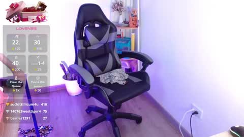 karlavittar online show from 02/07/25, 12:20