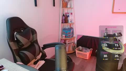 karlavittar online show from 02/24/25, 10:58