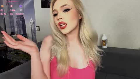 Olivia online show from 12/23/25, 02:09