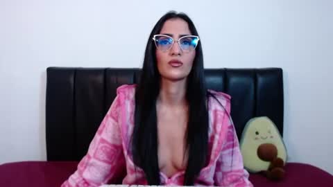 Snapshot of karlota_hank chatting on 06/19/26, 06:40 Karlis online show from 06/19/26, 06:40