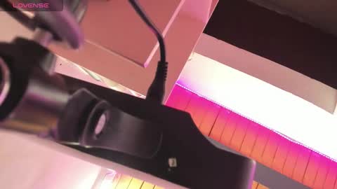 Karly Moonns online show from 11/10/25, 09:03