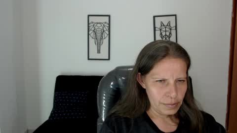 Snapshot of karlye_hot chatting on 01/03/25, 03:38 KARLYE online show from 01/03/25, 03:38