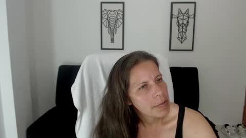 Snapshot of karlye_hot chatting on 01/31/25, 06:57 KARLYE online show from 01/31/25, 06:57