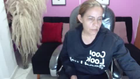 Snapshot of karlye_hot chatting on 09/20/25, 02:56 KARLYE online show from 09/20/25, 02:56