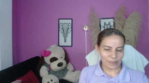Snapshot of karlye_hot chatting on 10/11/25, 02:00 KARLYE online show from 10/11/25, 02:00