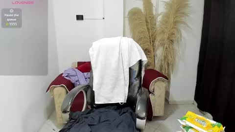 Snapshot of karlye_hot chatting on 05/29/26, 02:31 KARLYE online show from 05/29/26, 02:31