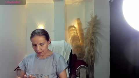 Snapshot of karlye_hot chatting on 06/06/26, 03:33 KARLYE online show from 06/06/26, 03:33