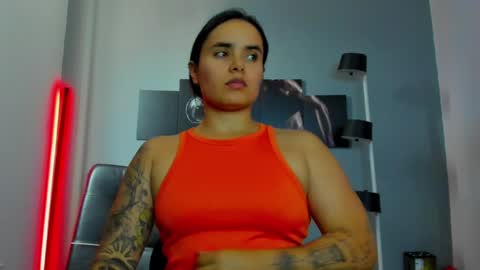 Snapshot of karlyjons_ chatting on 01/22/25, 07:34   online show from 01/22/25, 07:34