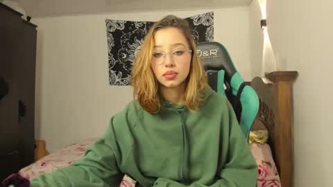 Snapshot of karodu chatting on 01/09/26, 01:19 Karo online show from 01/09/26, 01:19