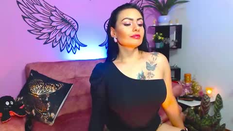 Karol Kenedy online show from 02/23/25, 05:34