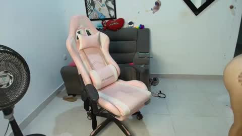    online show from 02/12/25, 01:09