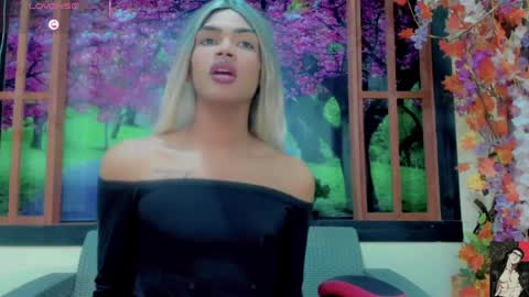 karol Vanessa   online show from 04/06/26, 11:22