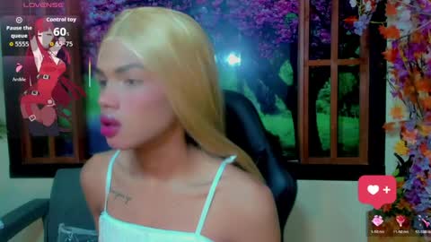 karol Vanessa   online show from 04/15/26, 11:17