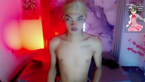 Snapshot of karol_vanessa__ chatting on 05/14/26, 11:39 karol Vanessa online show from 05/14/26, 11:39