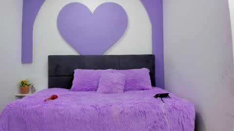 katalina online show from 12/22/25, 02:30