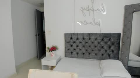 Snapshot of karolain_hernandez chatting on 03/20/26, 03:55 karolain_hernandez online show from 03/20/26, 03:55