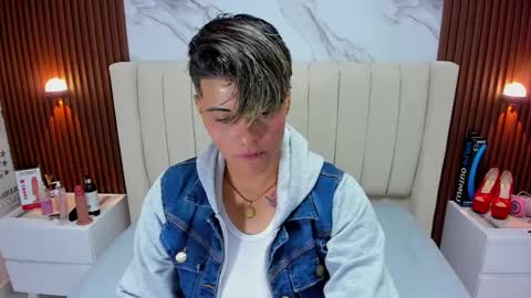 Karol and Luna online show from 02/12/25, 02:56