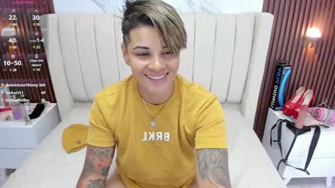 Karol and Luna online show from 02/18/25, 05:20
