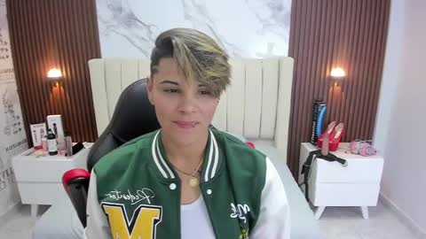 Karol and Luna online show from 02/28/25, 04:10