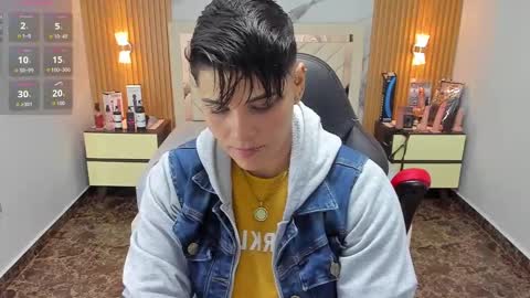 Karol and Luna online show from 09/30/25, 02:38