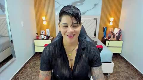 Karol and Luna online show from 10/10/25, 11:04