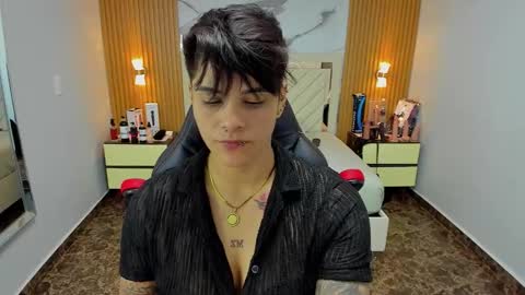 Karol and Luna online show from 10/16/25, 08:10