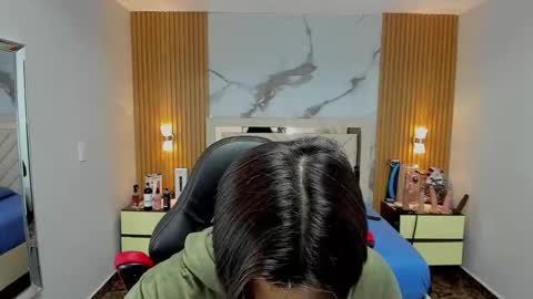 Karol and Luna online show from 12/02/25, 08:04