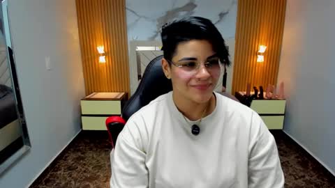 Karol and Luna online show from 03/26/26, 08:25