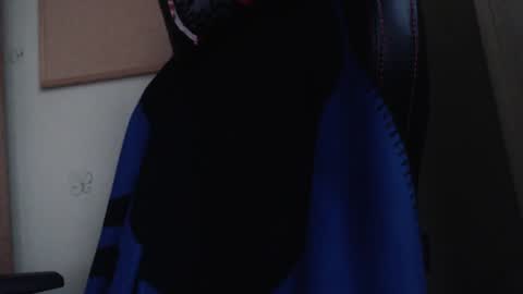 Karol  online show from 12/15/25, 02:21