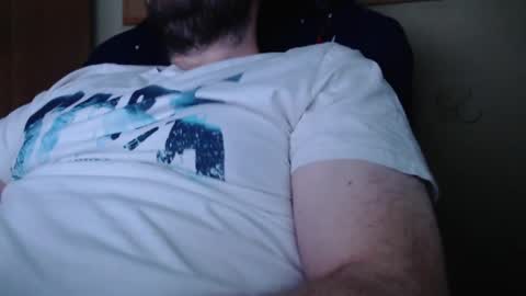 Snapshot of karolhorny96 chatting on 04/28/26, 05:40 Karol online show from 04/28/26, 05:40
