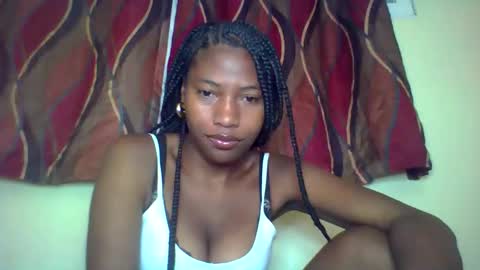 Snapshot of karoliee chatting on 05/06/26, 07:24 karoliee online show from 05/06/26, 07:24