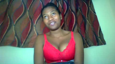 Snapshot of karoliee chatting on 06/21/26, 09:56 karoliee online show from 06/21/26, 09:56