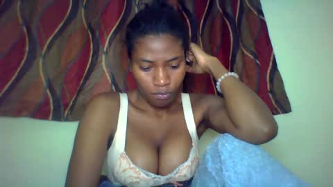 Snapshot of karoliee chatting on 07/05/26, 04:47 karoliee online show from 07/05/26, 04:47