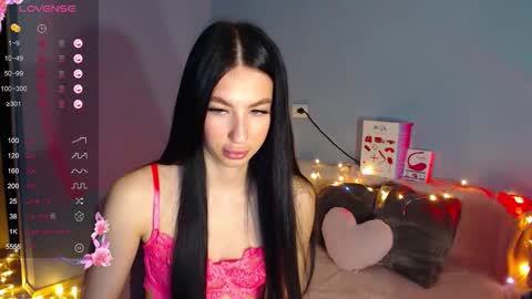 Kira online show from 03/26/26, 02:28