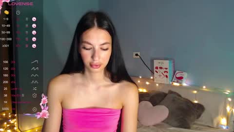 Kira online show from 07/04/26, 02:18