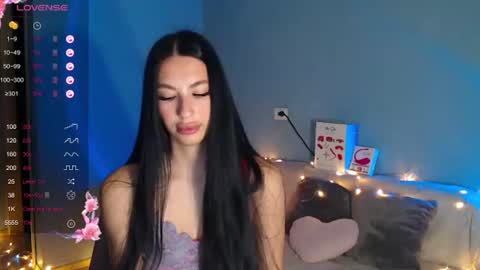 Kira online show from 07/13/26, 01:41