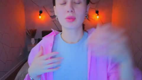 Karolina online show from 04/05/26, 01:14