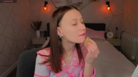 Karolina online show from 04/14/26, 01:22