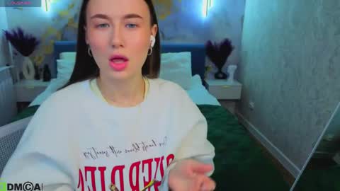 Karolina online show from 04/25/26, 01:41