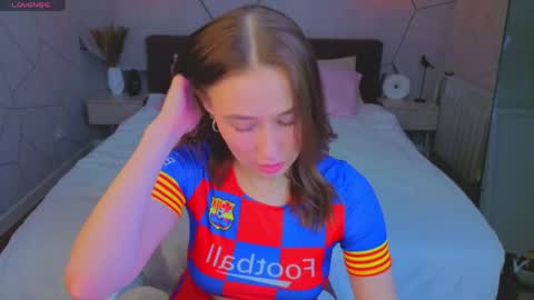 Karolina online show from 04/29/26, 09:24