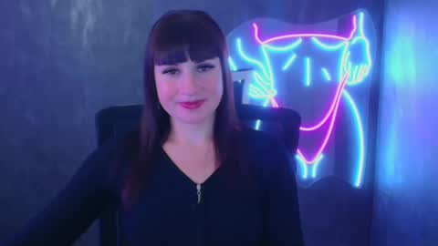 Caroline online show from 12/06/24, 09:43