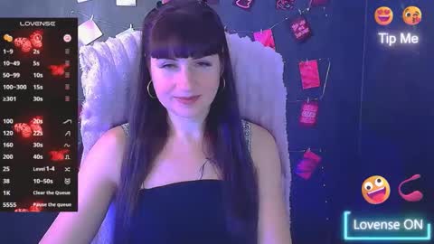 Caroline online show from 11/20/25, 07:41