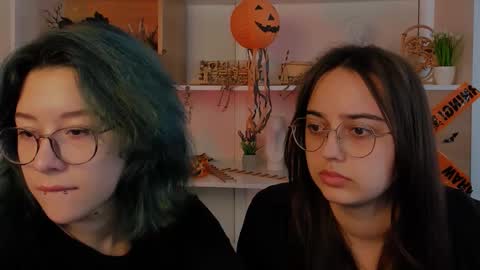 Snapshot of karolina_vendi chatting on 11/01/25, 09:22 karolina_vendi online show from 11/01/25, 09:22