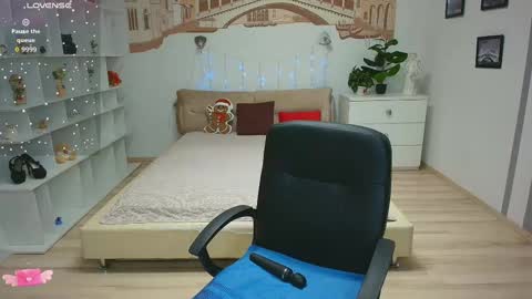 Karolina online show from 02/12/26, 06:41