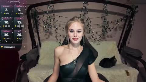 KarolinaHayes online show from 03/05/26, 05:53