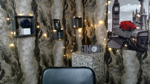 Karolina online show from 12/30/24, 06:53