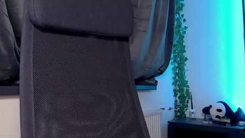 karoline121 online show from 02/04/26, 09:42